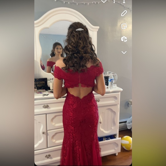 Prom Dress!! - Picture 3 of 4